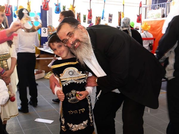 Click to view carnival gallery